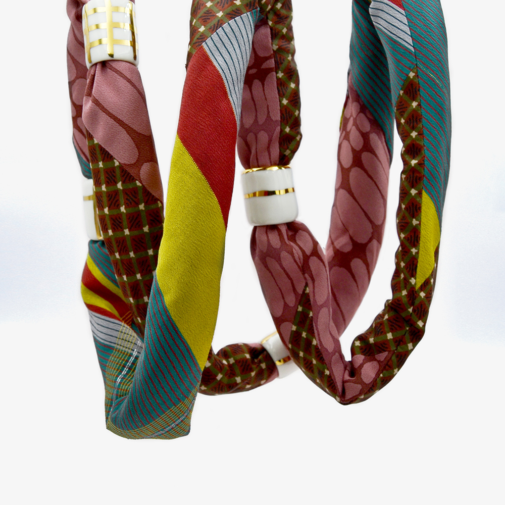 Colier Möbius 04, colaborare made with time și gruni - imagine 2